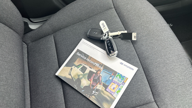 Hyundai INSTER 85kW 02 49kWh 5dr Auto Electric Hatchback